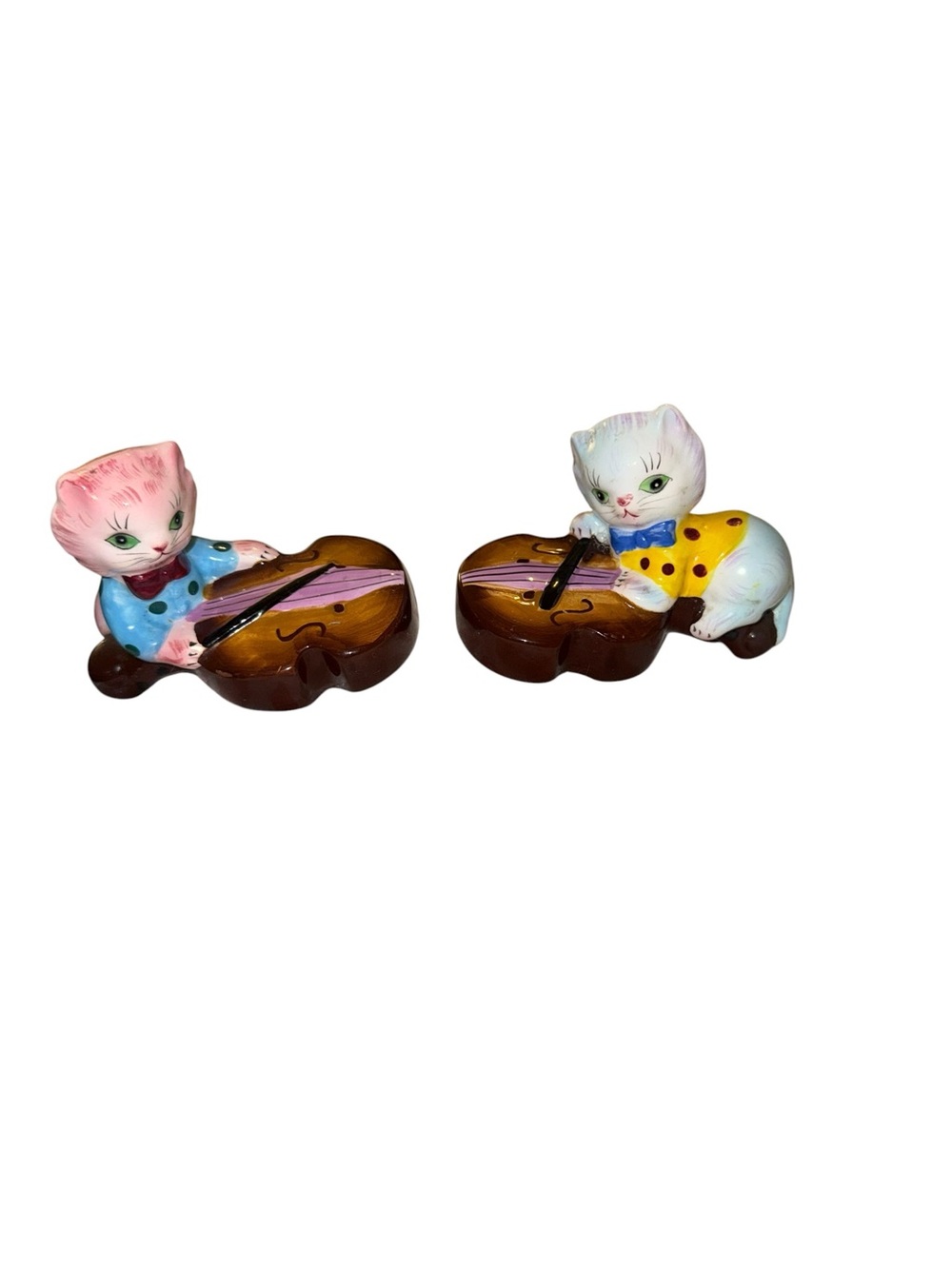 Vintage Py Japan kitty salt and pepper shakers